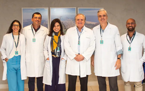 Grupo de funcionários da clínica